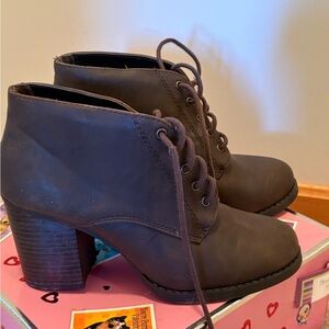 Soda brown ankle boots Sz 7